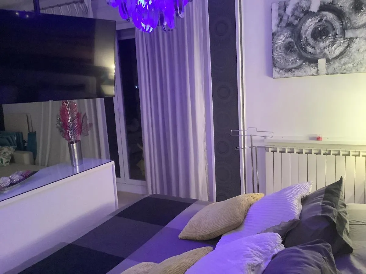 Atico Rilque, Apartamentos Independientes Con Jacuzzi Privado Y Terraza En Ronda