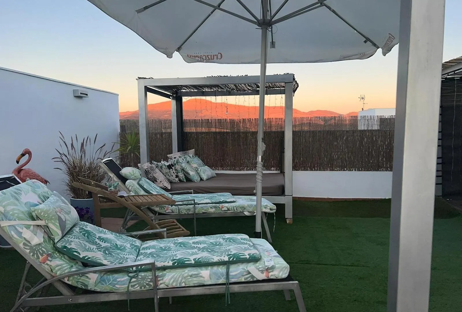 Atico Rilque, Apartamentos Independientes Con Jacuzzi Privado Y Terraza En Ronda 0*,
