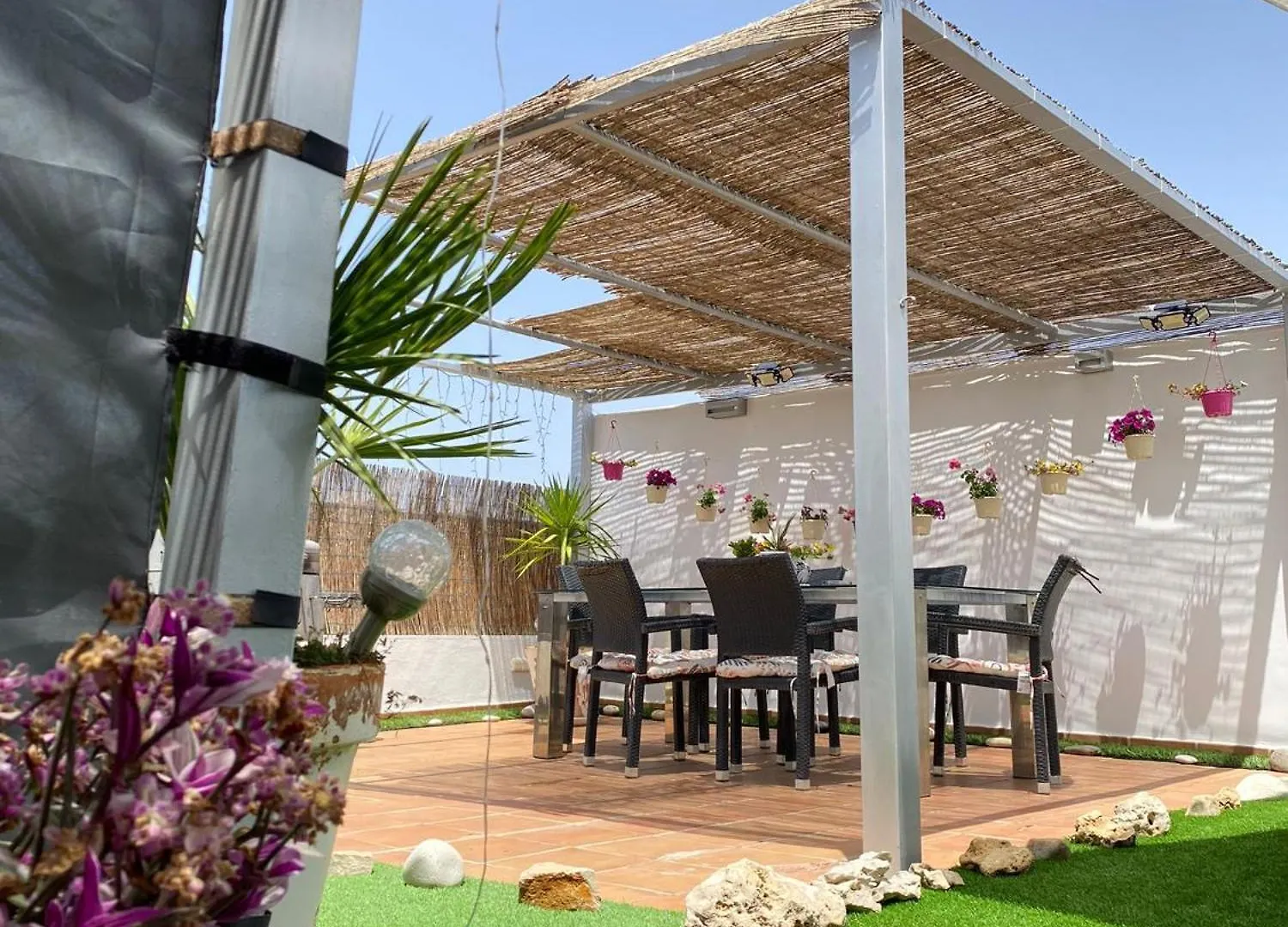 Atico Rilque, Apartamentos Independientes Con Jacuzzi Privado Y Terraza En Ronda 0*,