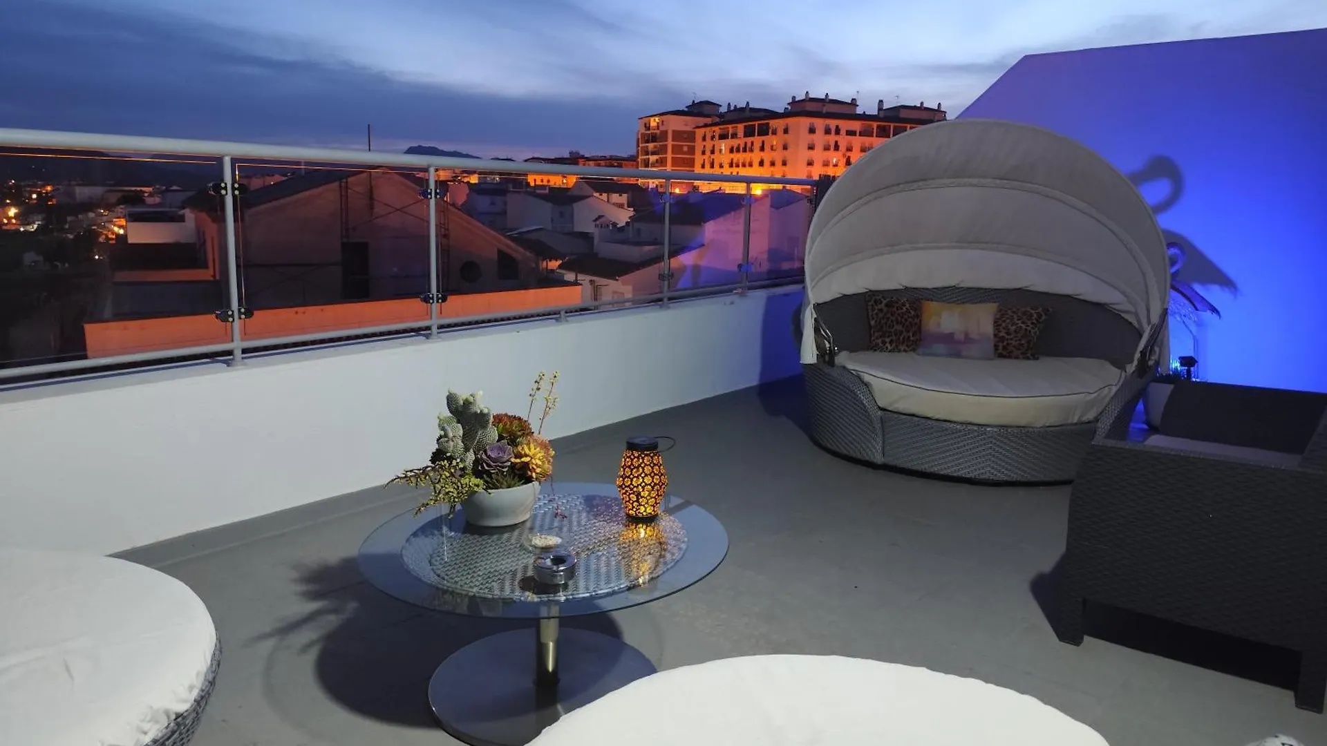 Appartement Atico Rilque, Apartamentos Independientes Con Jacuzzi Privado Y Terraza En Ronda