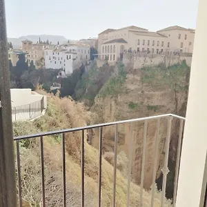 Singular Ronda