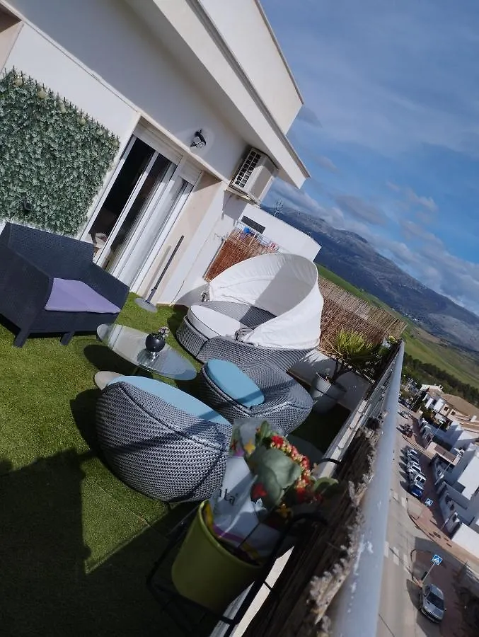 Atico Rilque, Apartamentos Independientes Con Jacuzzi Privado Y Terraza En Ronda