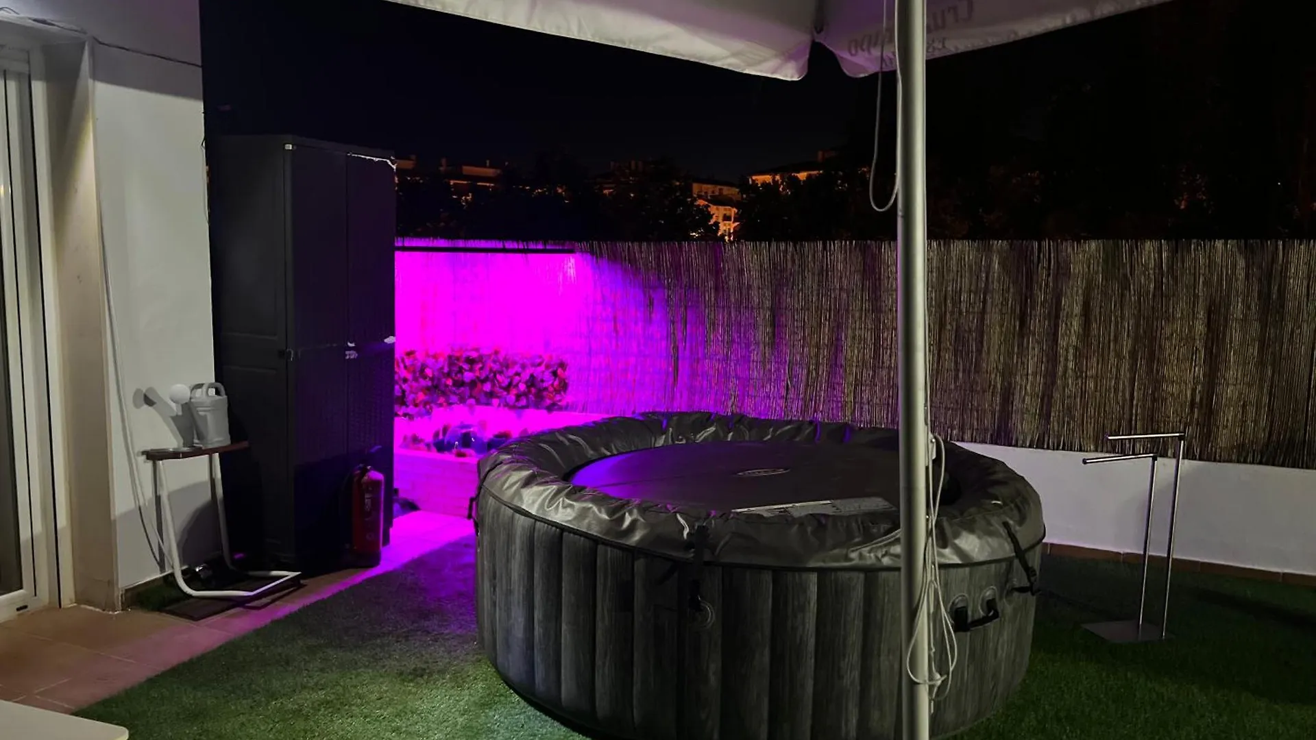 Atico Rilque, Apartamentos Independientes Con Jacuzzi Privado Y Terraza En Ronda